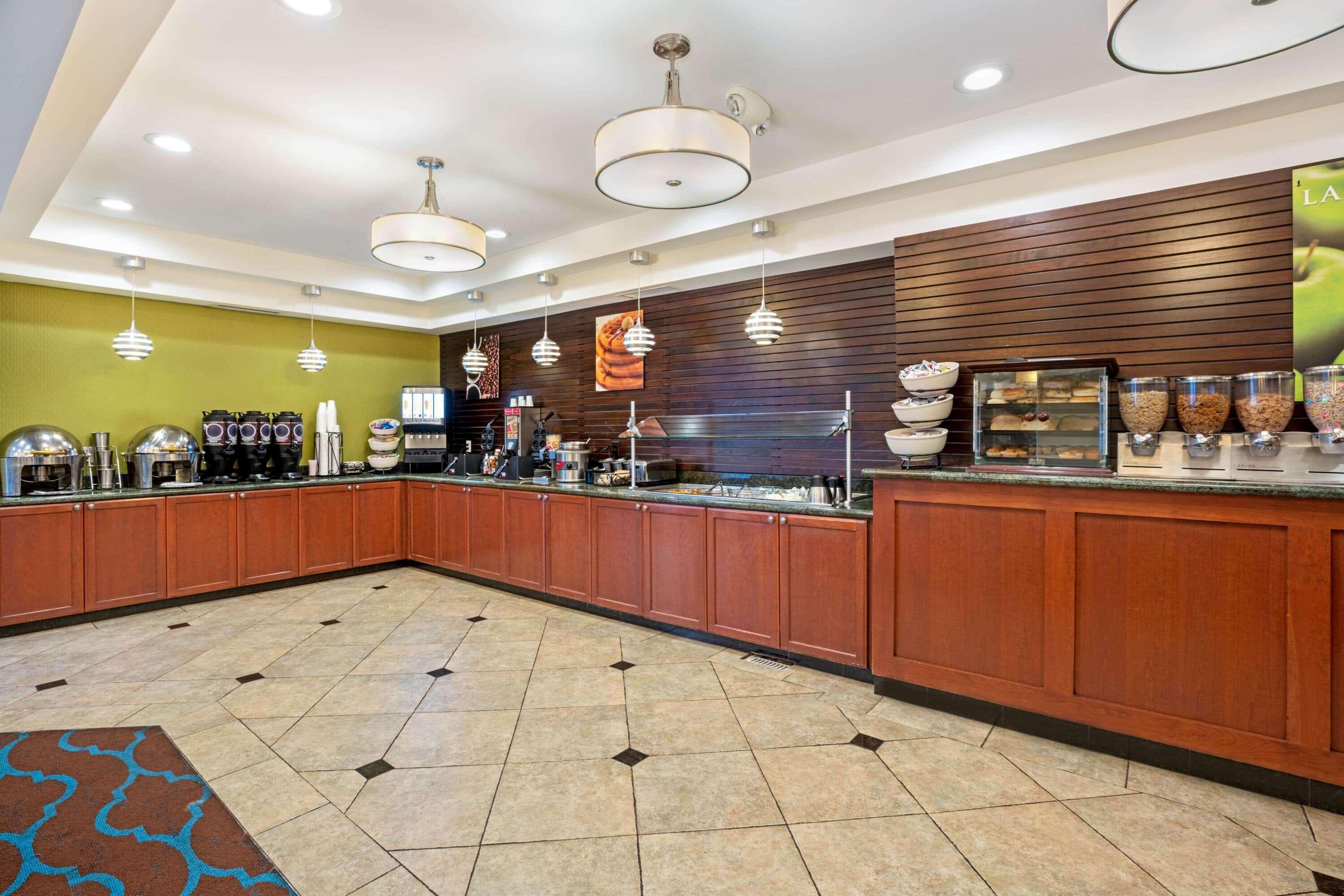 Отель La Quinta By Wyndham Boise Towne Square Экстерьер фото